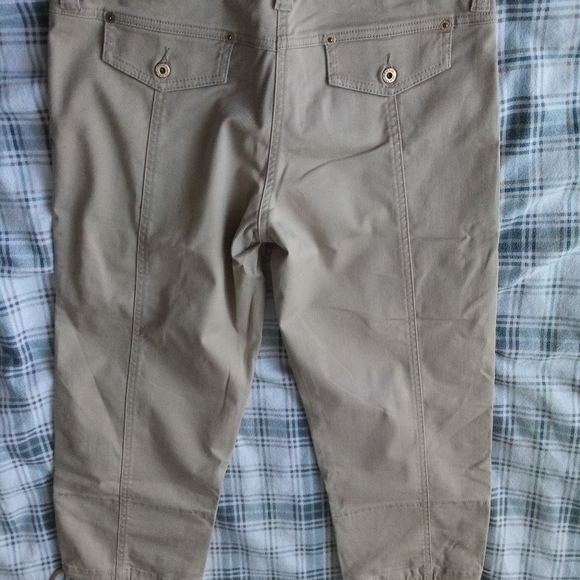 Armani Jeans cropped cargo pants - Picture 3 of 8